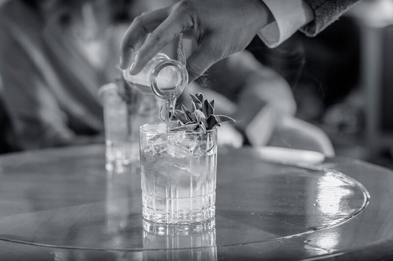 ISON_221210_Cunard_542977_BW (1)