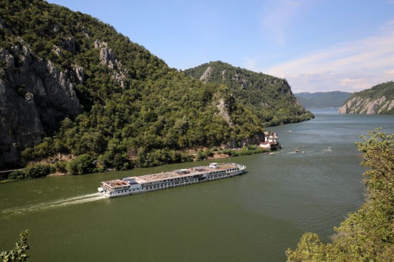 Riverside Luxury Cruises