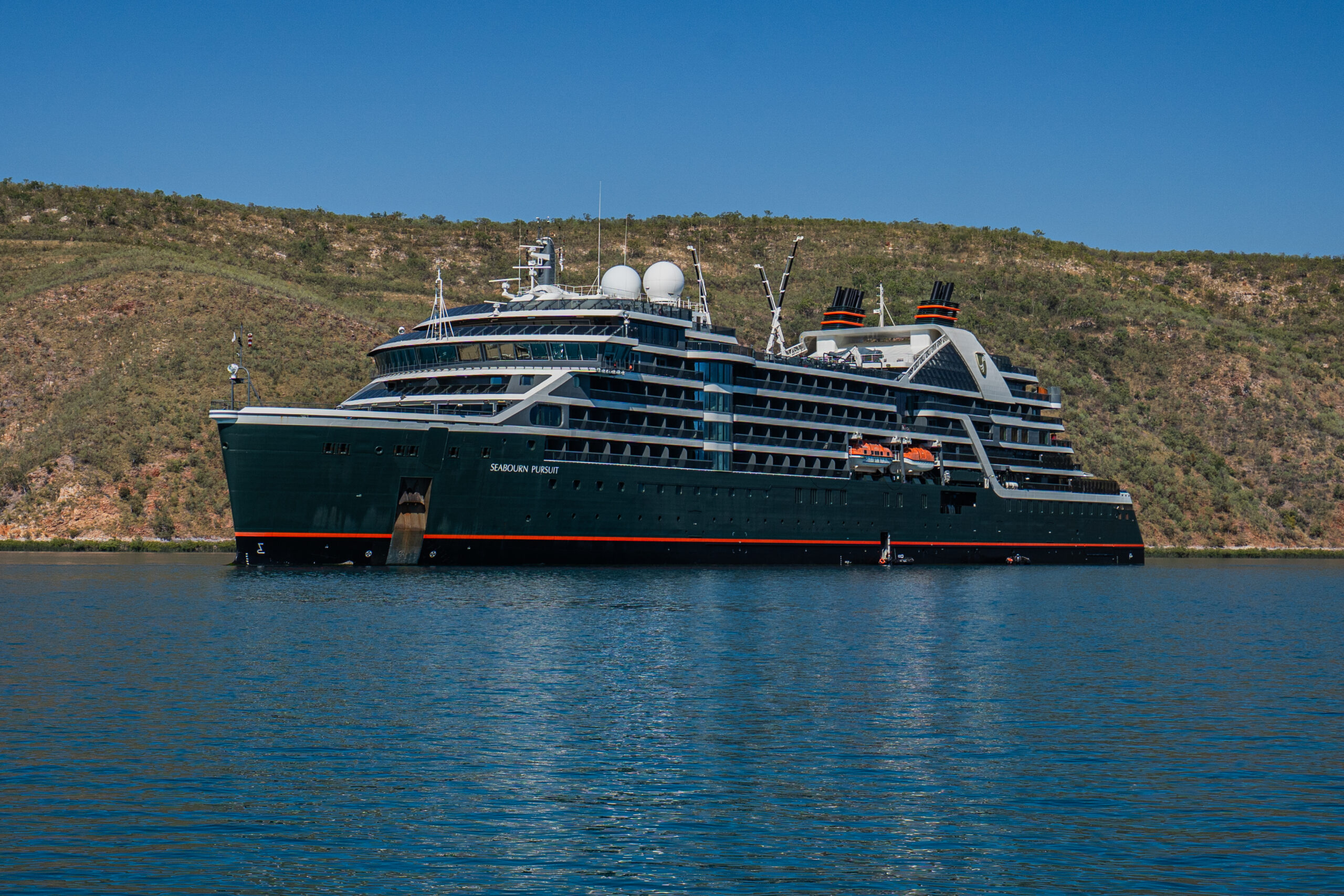 Seabourn Pursuit